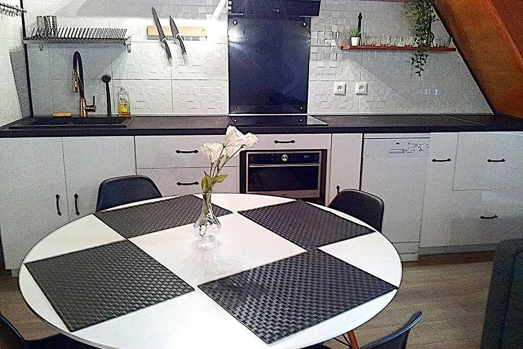 Appartement En Duplex - Tout Confort Plein-Centre ラヴォール アパート